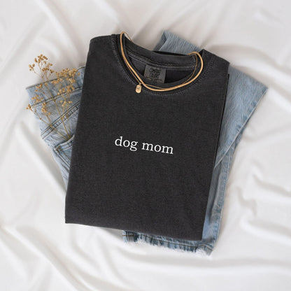 Dog Mom Tee V4