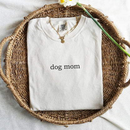 Dog Mom Tee V4
