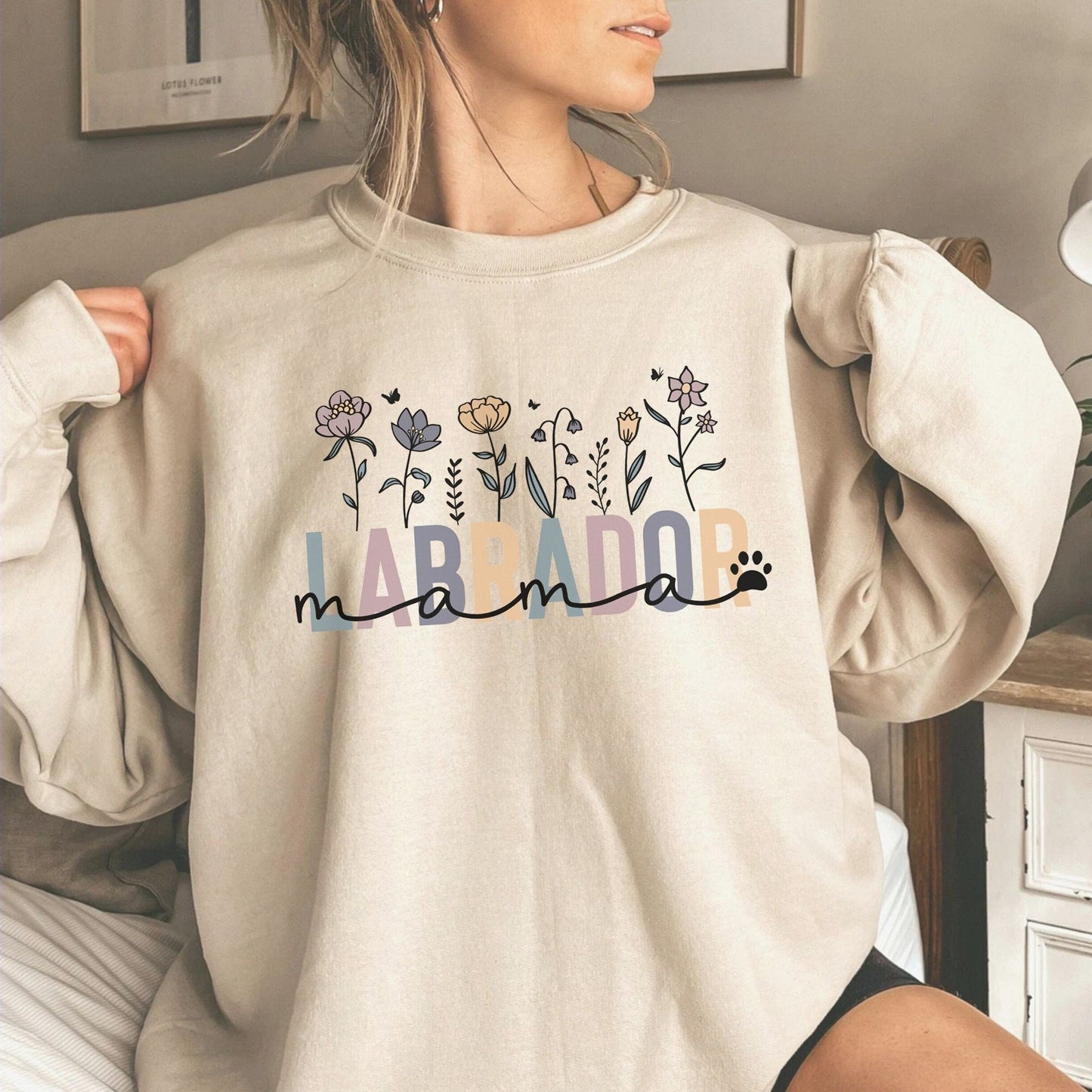 Labrador Mama Sweater V3