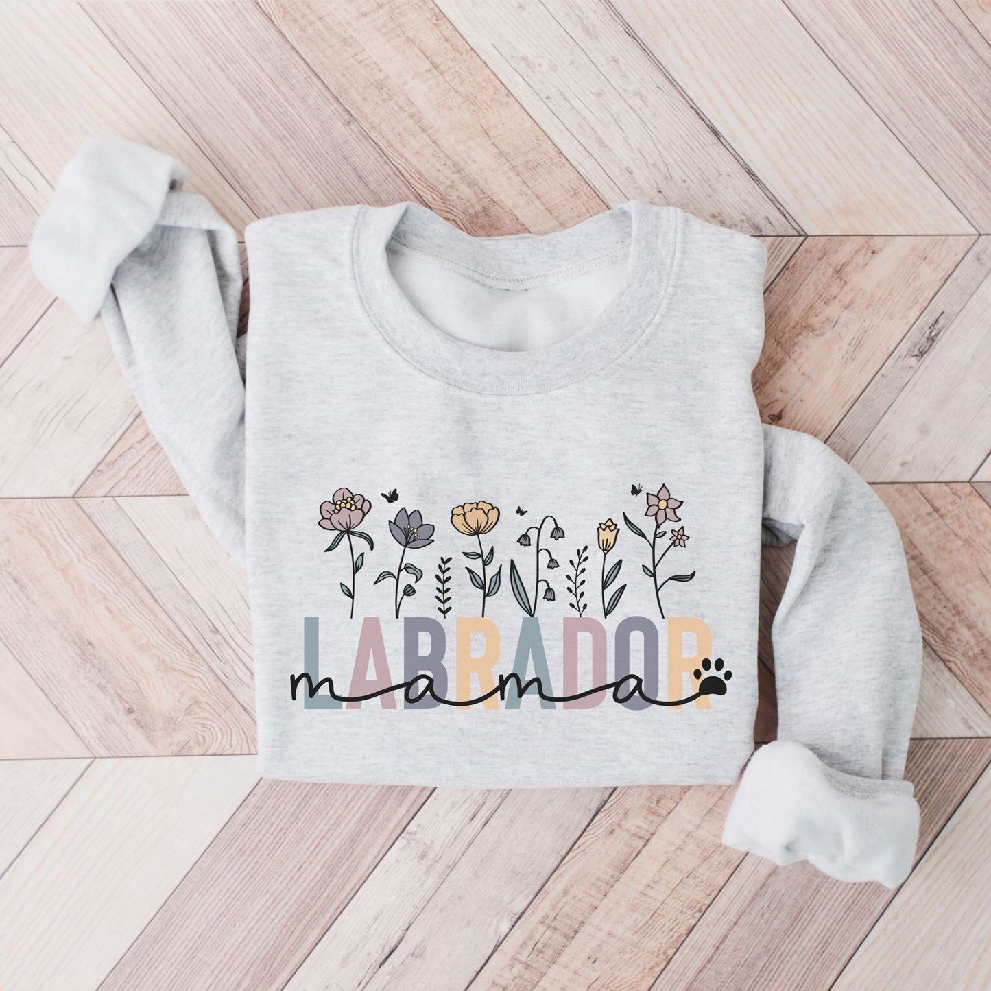 Labrador Mama Sweater V3