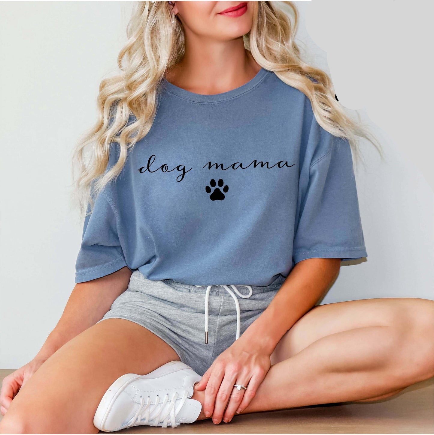 Dog Mama Slogan Tee